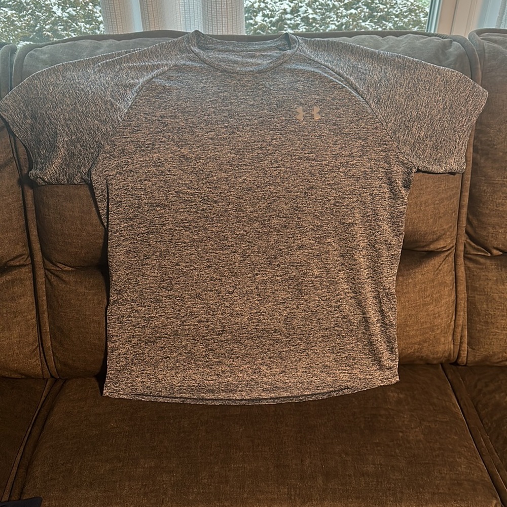Men’s Under Armour outfit - Picture 2 of 15